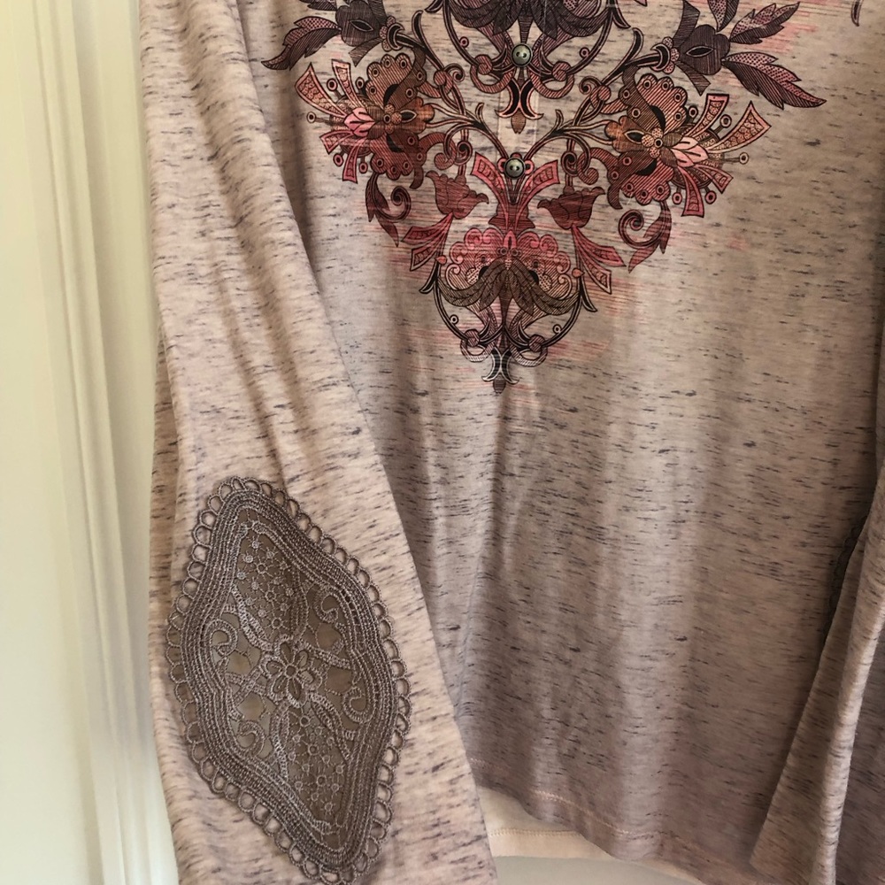 Live And Let Live Top - image 4